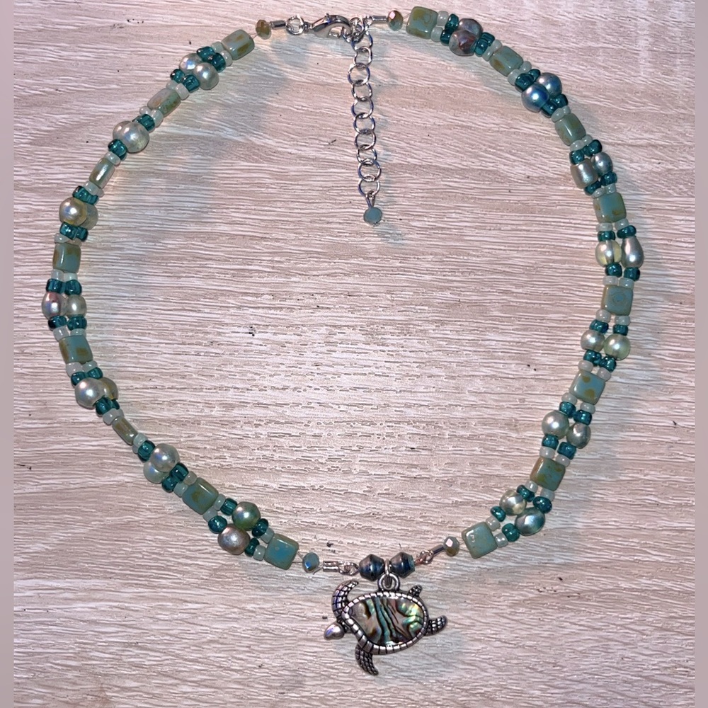 Abalone Shell Handmade Green Beaded Crystal Turtle Necklace Choker